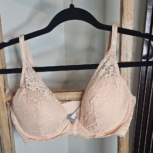Victoria's Secret Pink Lace Plunge Bra